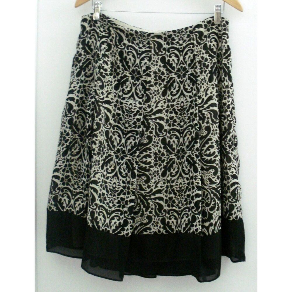 Geoffrey Beene Sport Woman Lined Skirt Size 12 Geometric Black & Cream Design